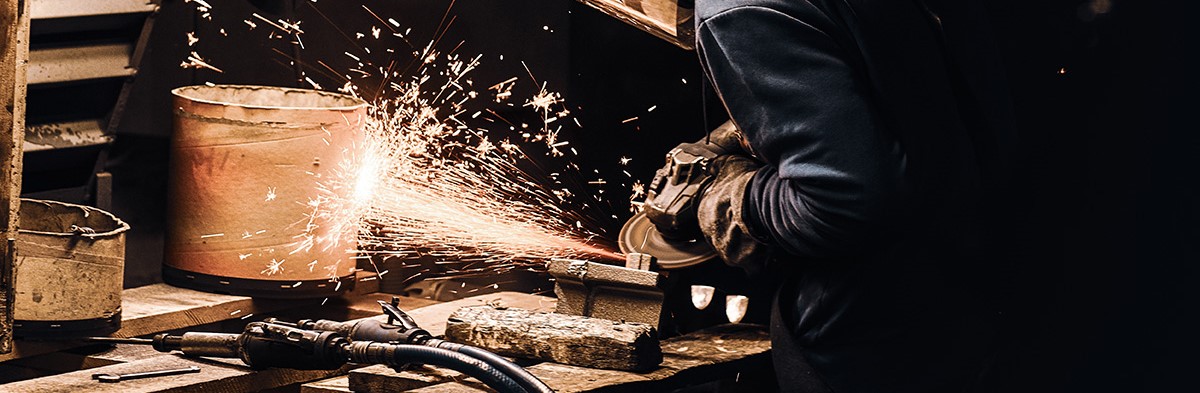 Atelier de fabrication d'éclairages de tableaux Mauduit-Biard