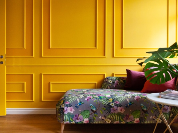 A touch of sophistication with the P4020 Orac Decor picture rails